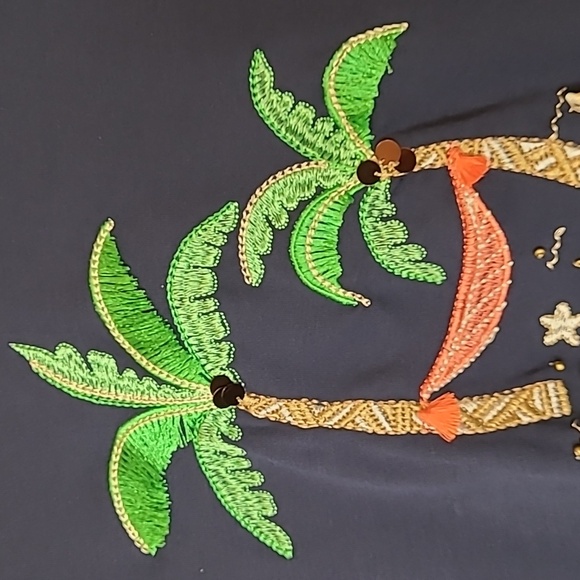 Alfred Dunner Woman Island Hopping Embroidered Design Pullover, Top Size 2X Navy - Picture 8 of 11